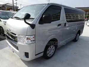 Toyota Hiace GL PACKAGE 2021