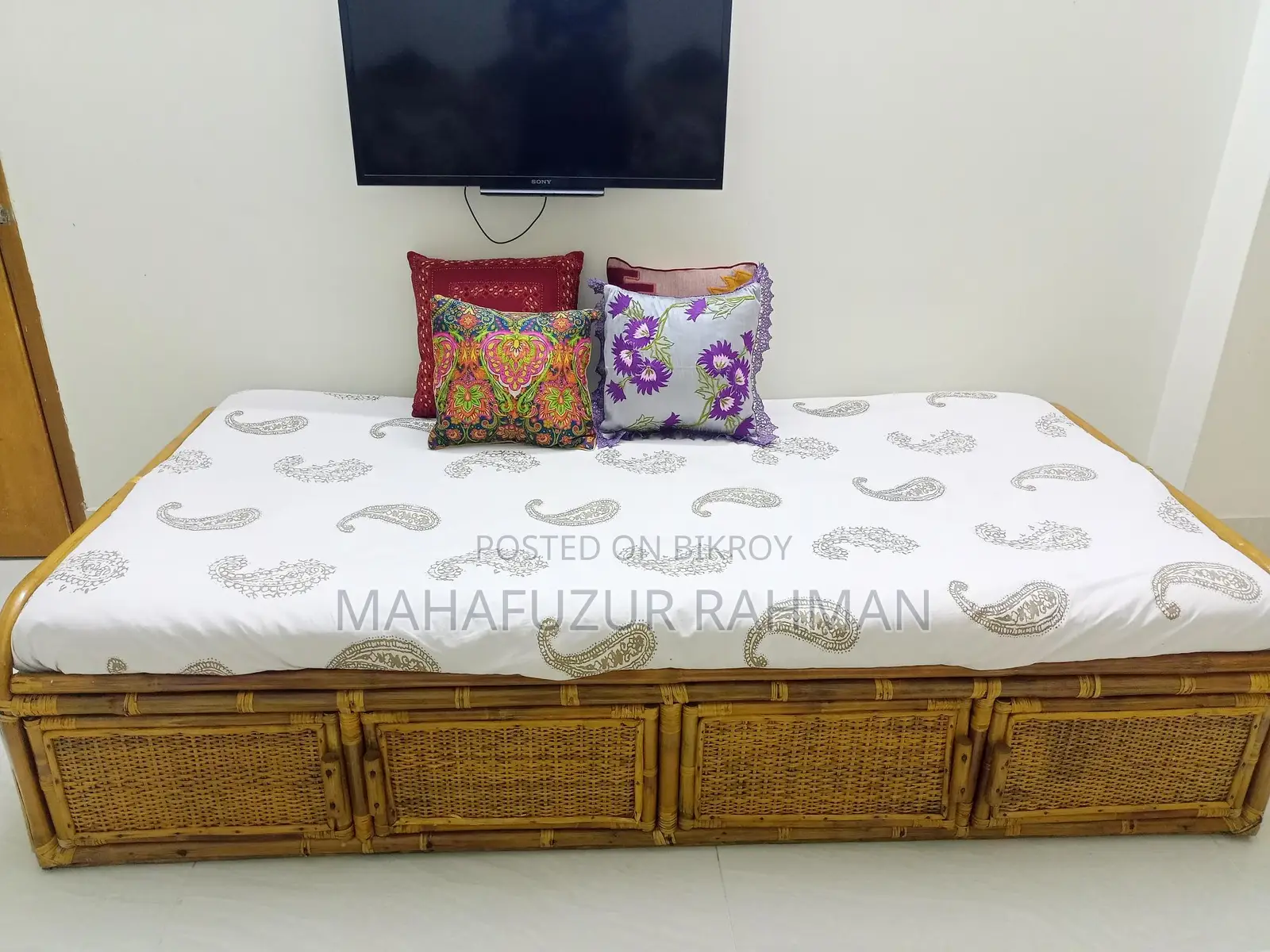 বেতের খাট বিক্রি হবে