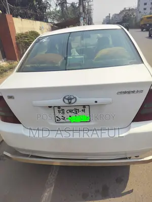 Toyota Corolla 2004 White