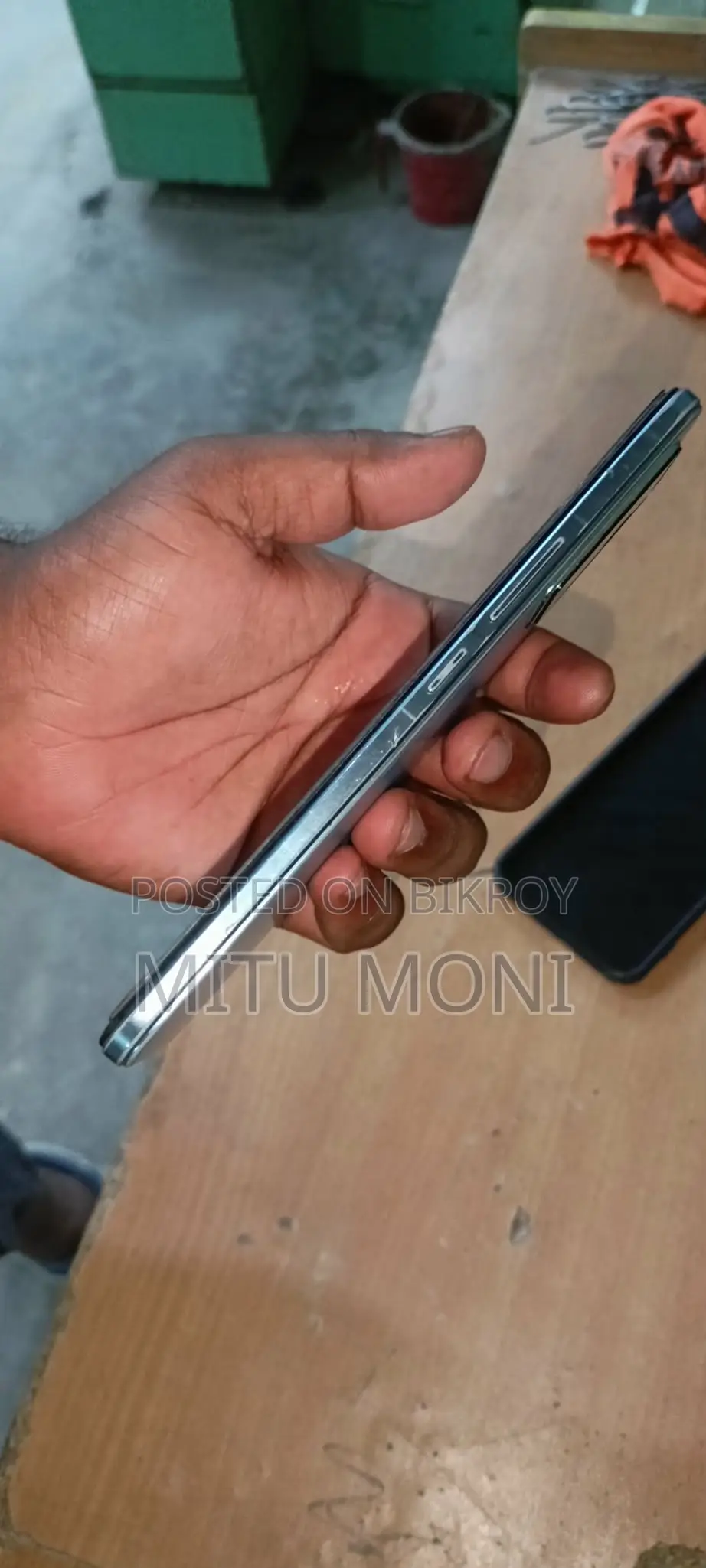 Vivo V23 / V23e (Used)