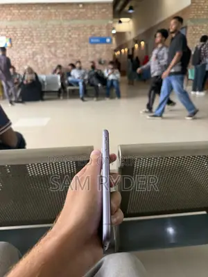 Apple iPhone 11 64 GB Purple