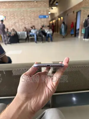 Apple iPhone 11 64 GB Purple