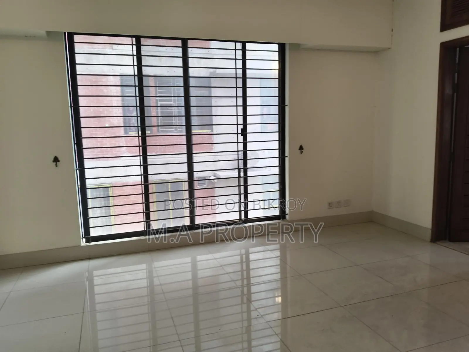 গুলশান নর্থে ৫৭০০ বর্গফুটের ৫-বেড, ৩-কারপার্ক, জিম+সুইমিং পুল সহ ভাড়া হবে