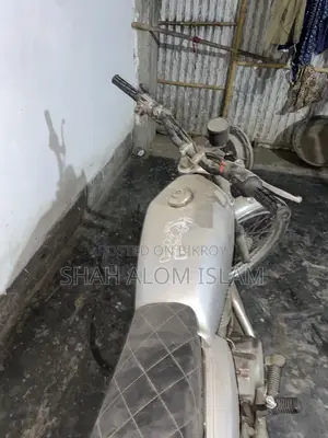 Xingfu CG125 . 2000