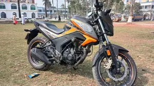 Honda Hornet . 2020