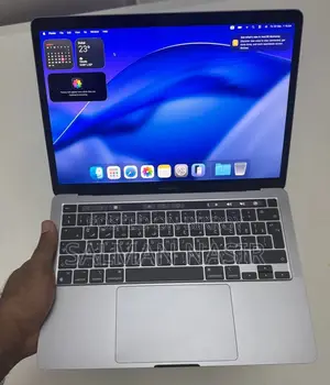 Macbook Pro 13” (2022) M2 | 512gb Ssd 8gb Ram Like New 3cycle