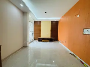 গুলশানে অফিস স্পেস ভাড়ার জন্য ২৩০০ বর্গফুটের নতুন বিল্ডিং, চমৎকার ভিউ
