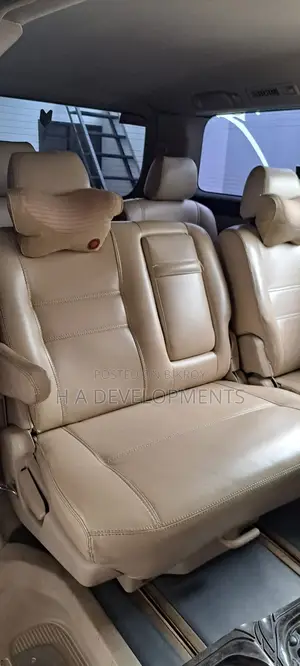 Toyota Alphard 2003