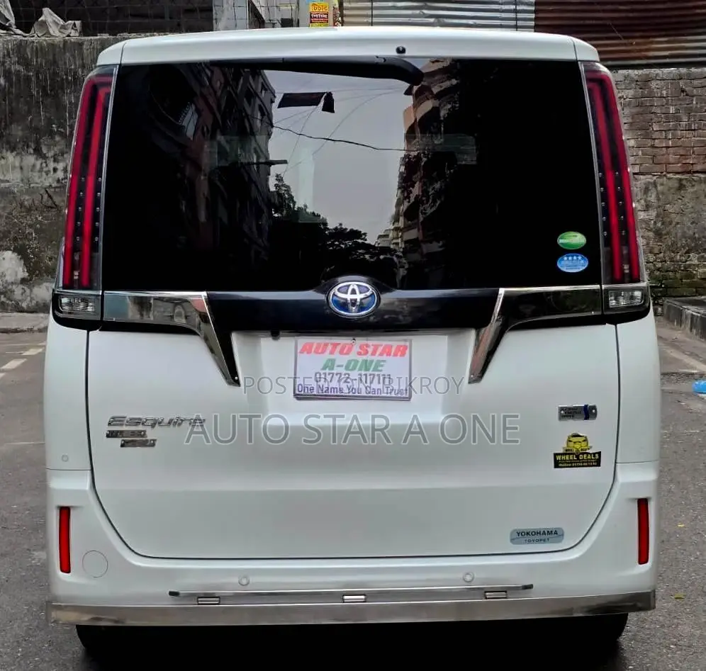 Toyota Esquire Gi Hybrid 2019