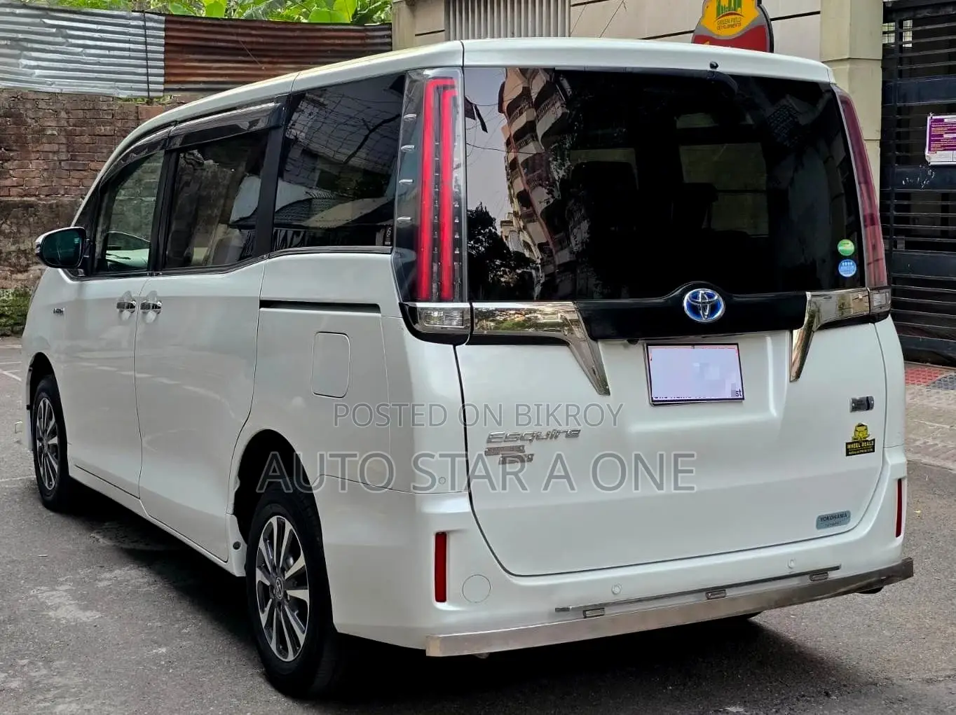 Toyota Esquire Gi Hybrid 2019