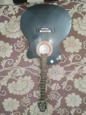 গিটার বিক্রি হবে