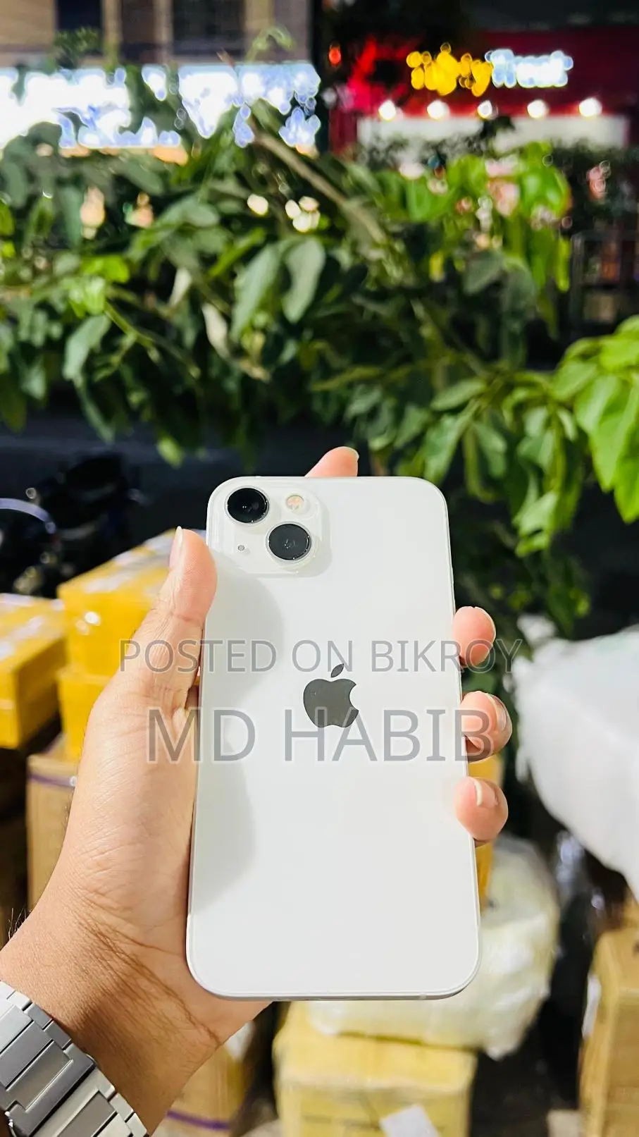 Apple iPhone 13 (Used)