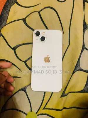 Apple iPhone 13 (Used)