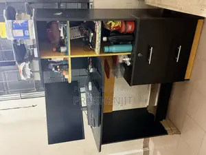 Desktop Table