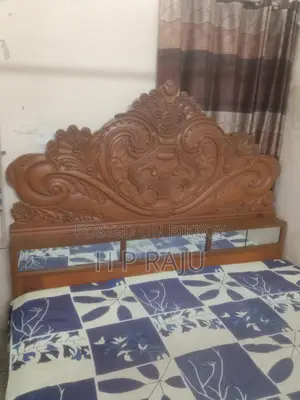 খুব ভালো মানের ডিজাইনের খাট কাঠাল ও মেহেগুনি কাঠের ৬/৭ ফিট