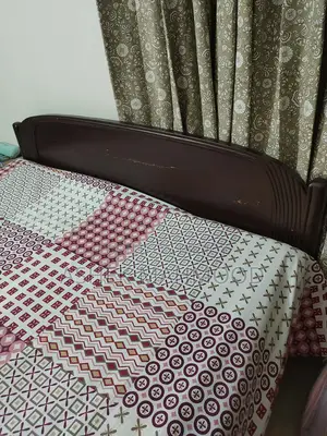 মেহগনি কাঠের বেড।