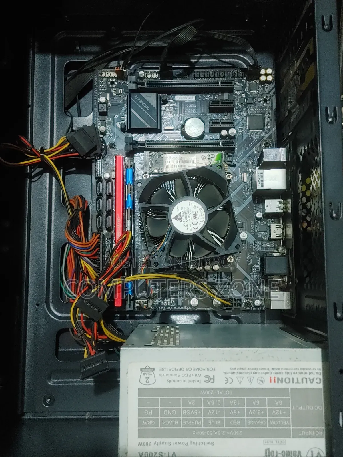Desktop Computer 8GB Intel SSD 128GB