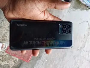 Realme 8 Like New (Used)