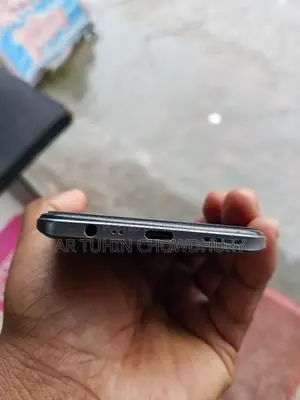 Realme 8 Like New (Used)