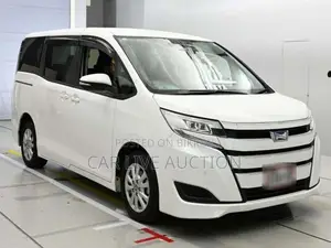 Toyota Noah Hybrid 2021