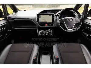 Toyota Noah Hybrid Si 2021