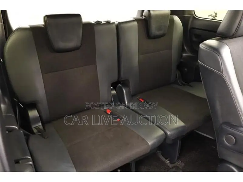 Toyota Noah Hybrid Si 2021