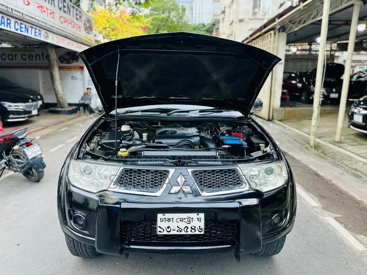 Mitsubishi Pajero 7 seats 2014