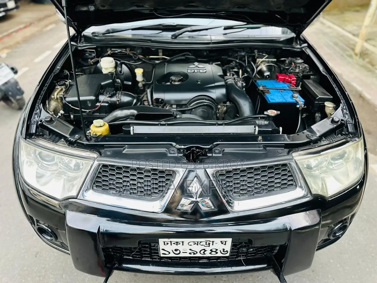 Mitsubishi Pajero 7 seats 2014