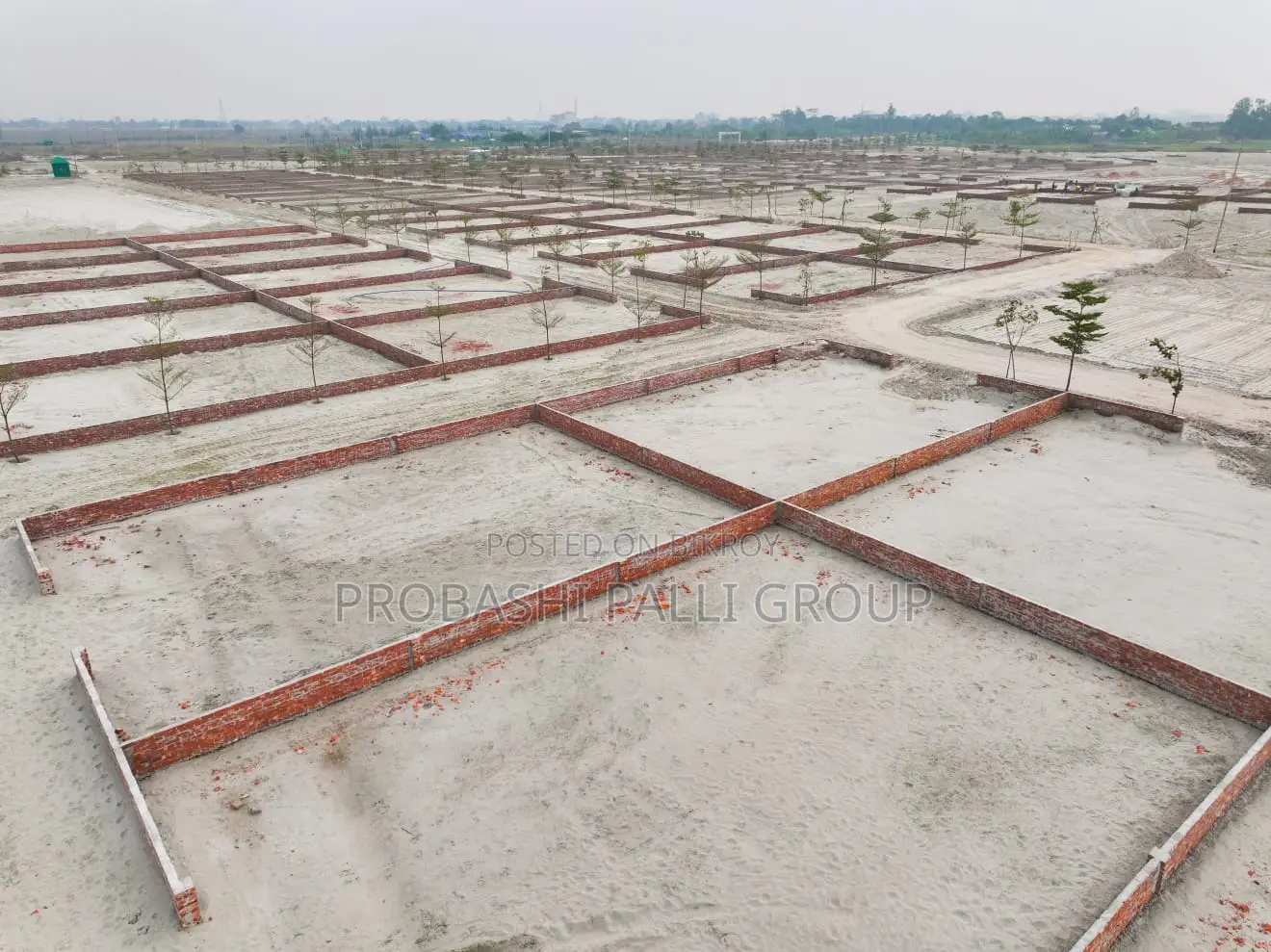 Buy plots at affordable prices in Purbachal Probashi Palli housing project!!