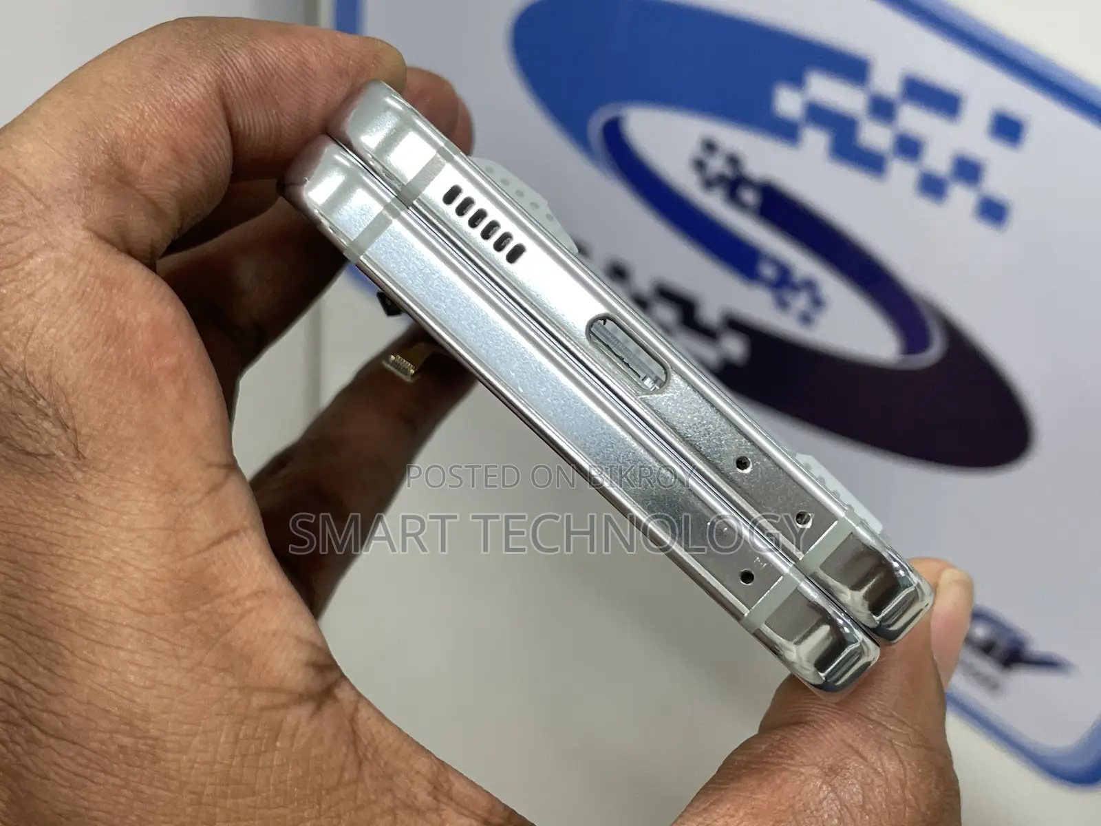 Samsung Galaxy Z Flip 5 Original Middle Frame / Metal Housing Part