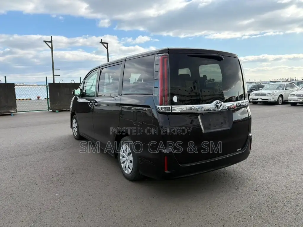 Toyota Noah X Wine 4 Point 2021