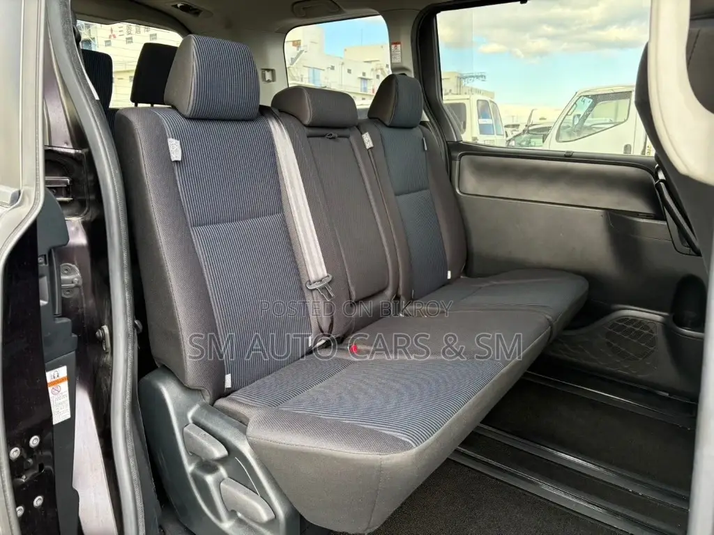 Toyota Noah X Wine 4 Point 2021