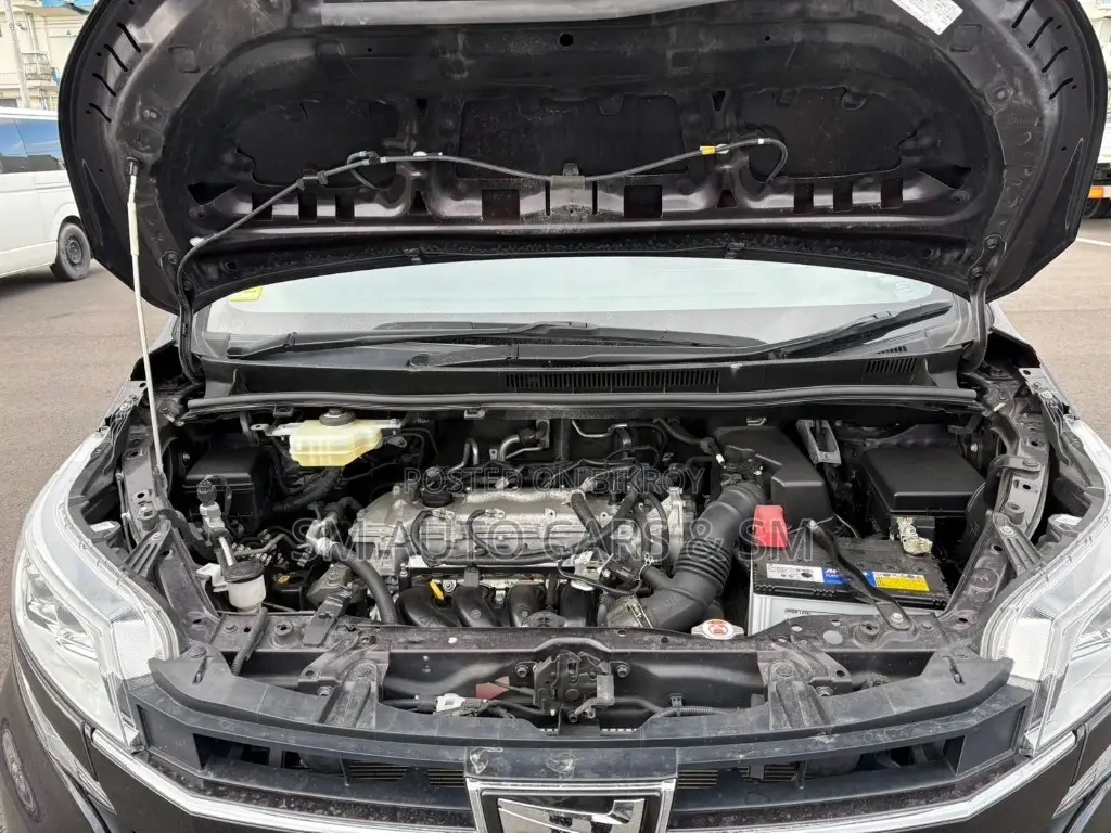 Toyota Noah X Wine 4 Point 2021