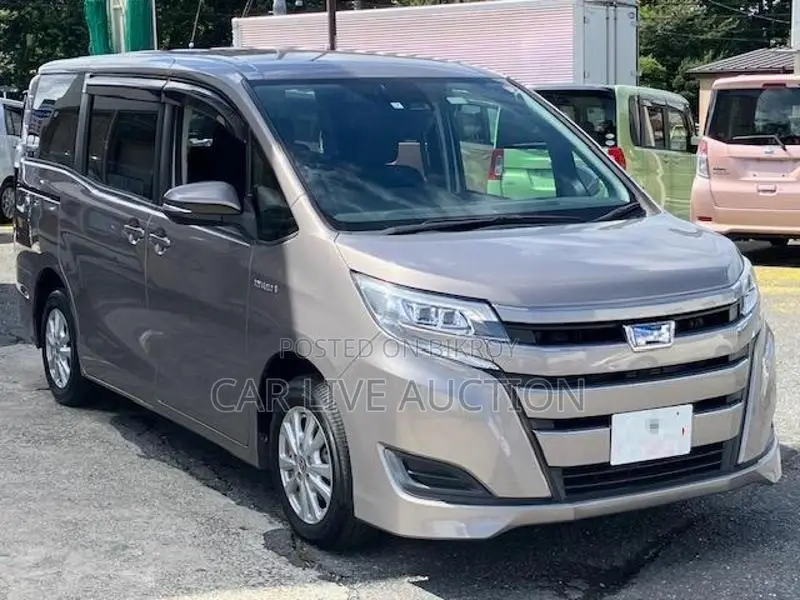 Toyota Noah Hybrid X pre order 2021