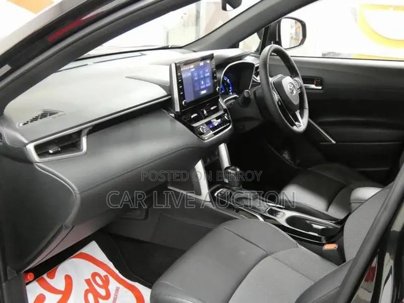 টয়োটা করোলা ক্রস হাইব্রিড জেড রেডি স্টক ২০২১
