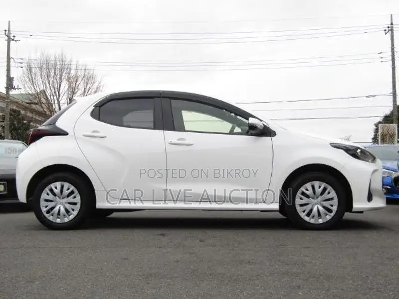 Toyota Yaris Hybrid X package 2021