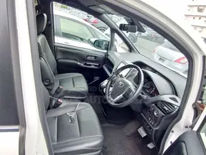 Toyota Esquire GI PETROL 2019