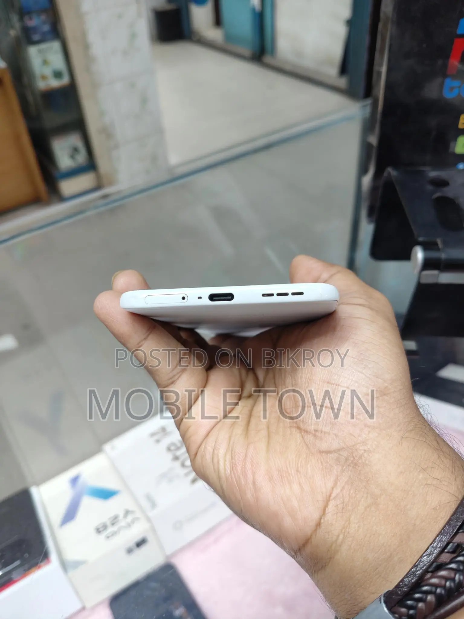 Tecno Pova Slim Fullbox fresh (Used)