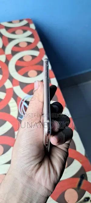 Apple iPhone 8 64gb (Used)