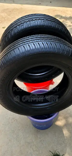2 Piece Radial Tubeless Tyre Emergency Sale