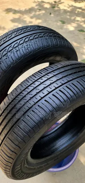 2 Piece Radial Tubeless Tyre Emergency Sale
