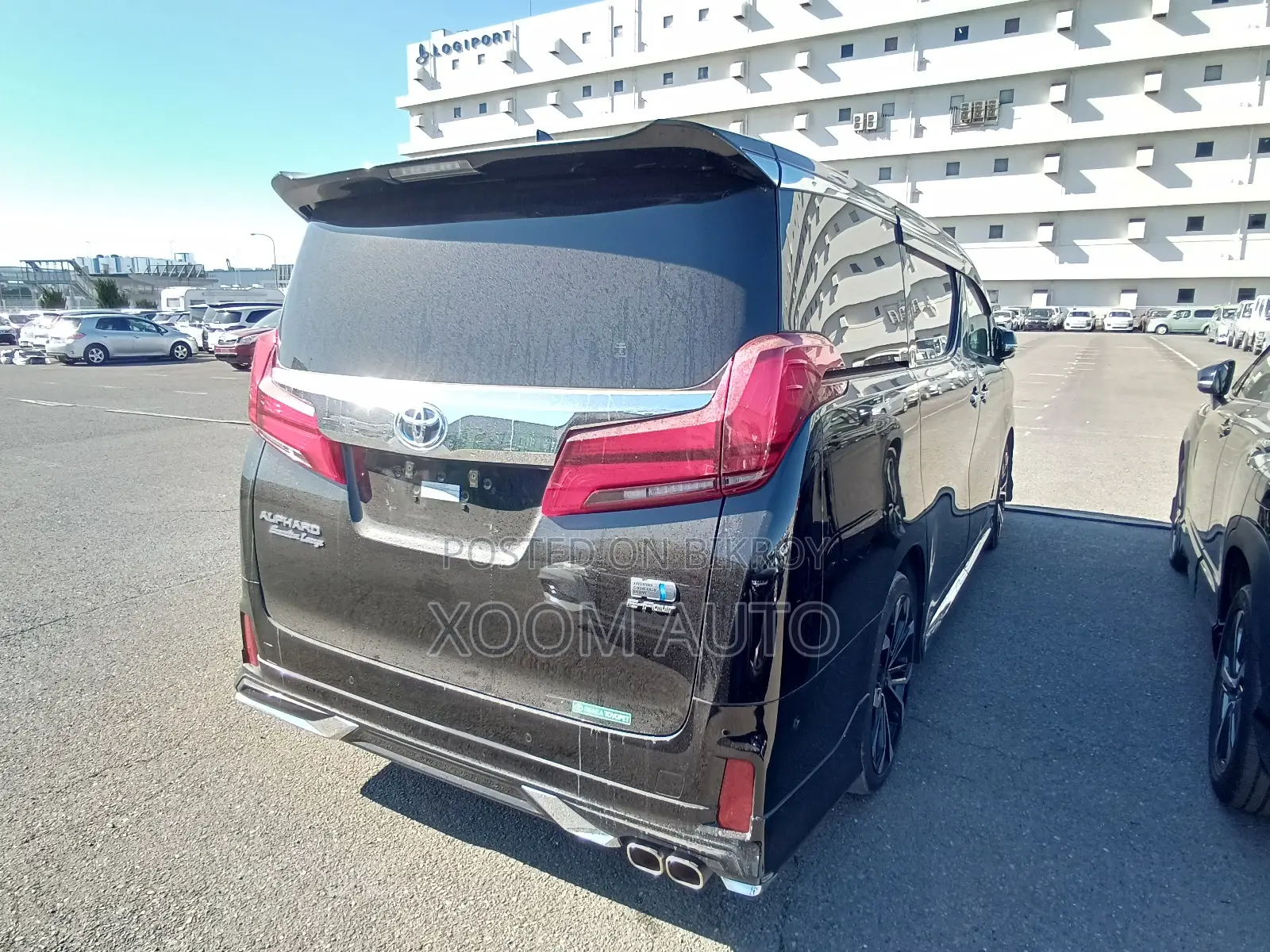 Toyota Alphard EXECUTIVE LNG BLACK 2022