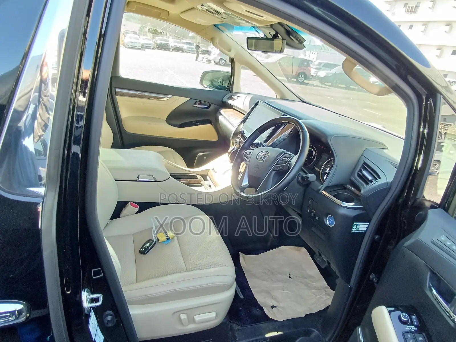 Toyota Alphard EXECUTIVE LNG BLACK 2022