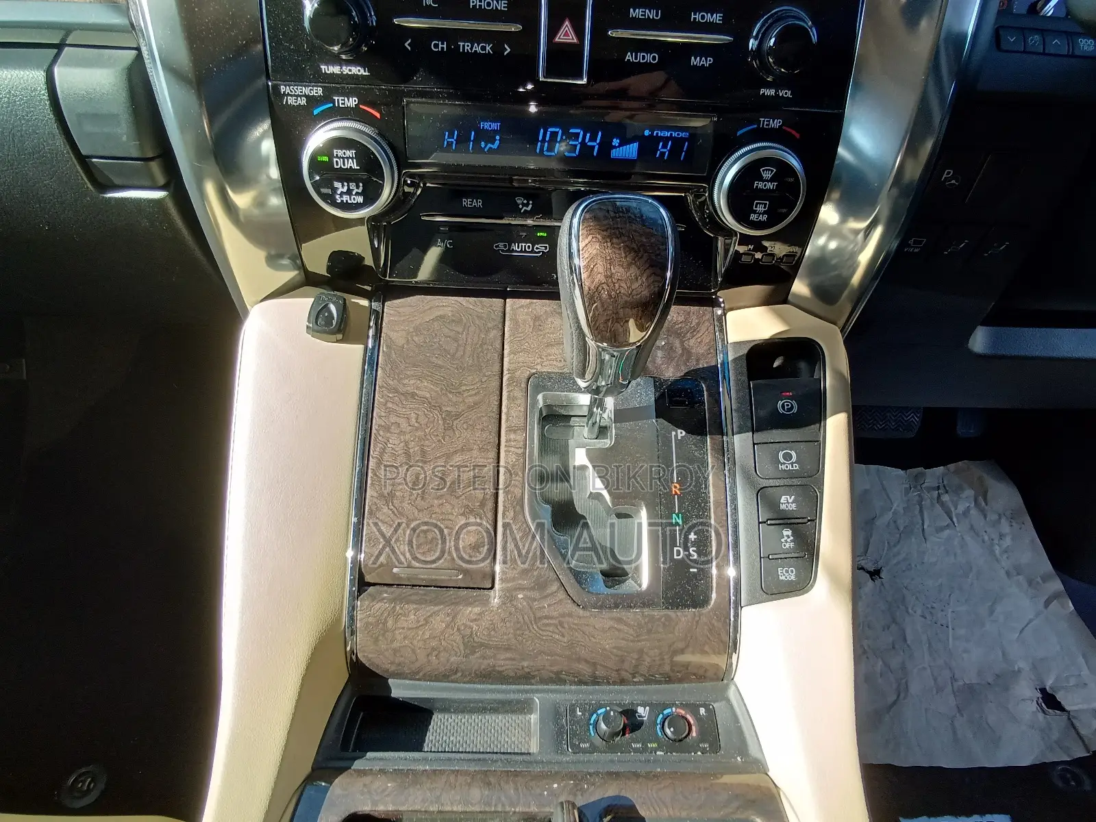 Toyota Alphard EXECUTIVE LNG BLACK 2022