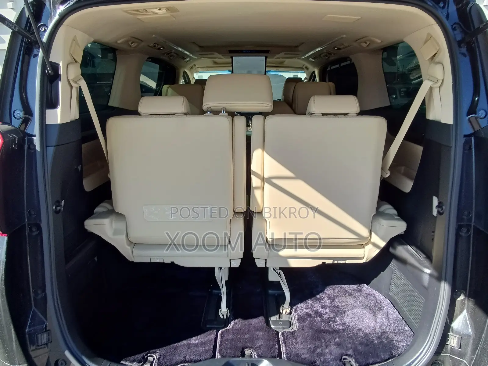 Toyota Alphard EXECUTIVE LNG BLACK 2022