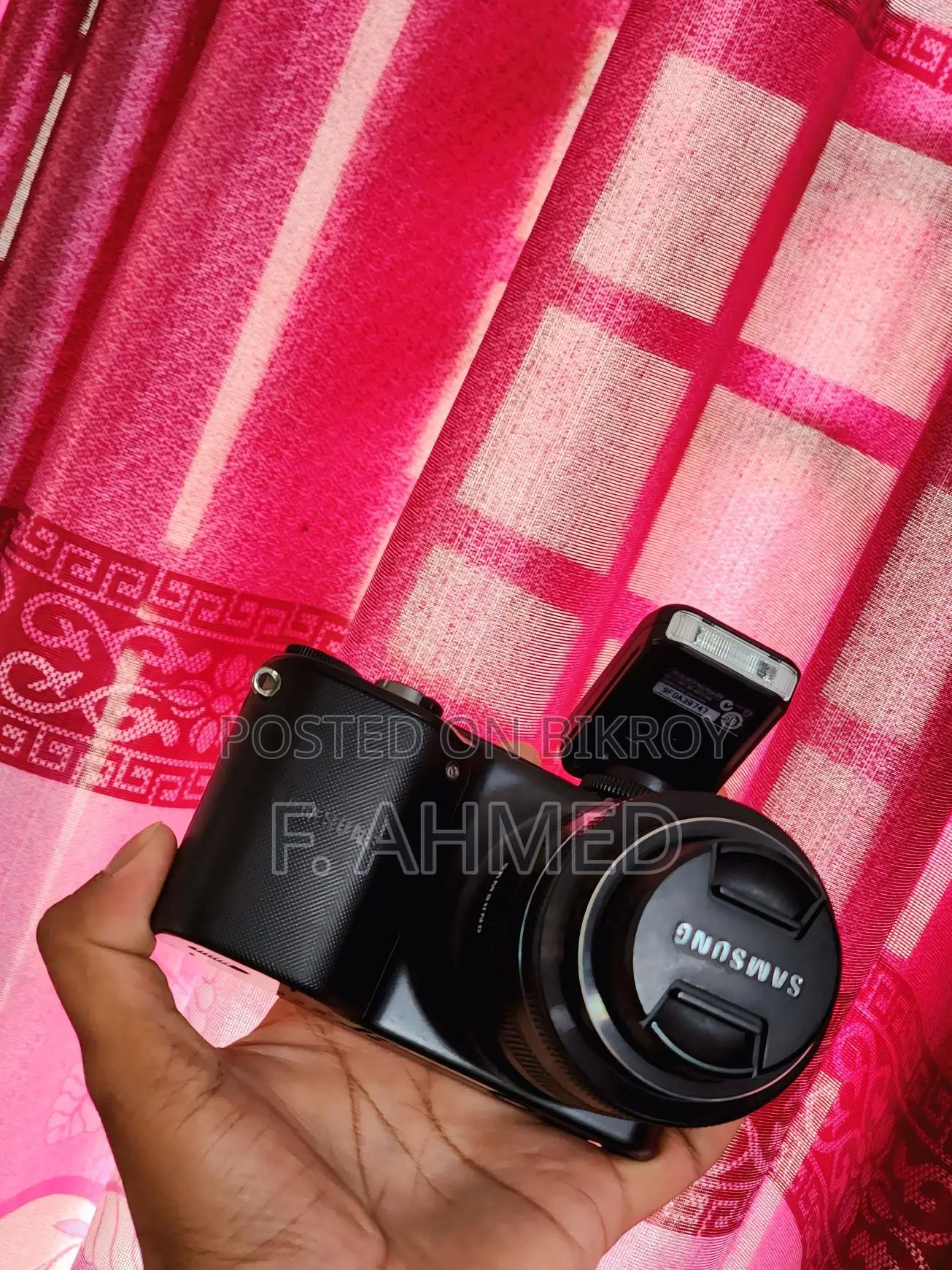 Samsung nx2000 mirrorless camera