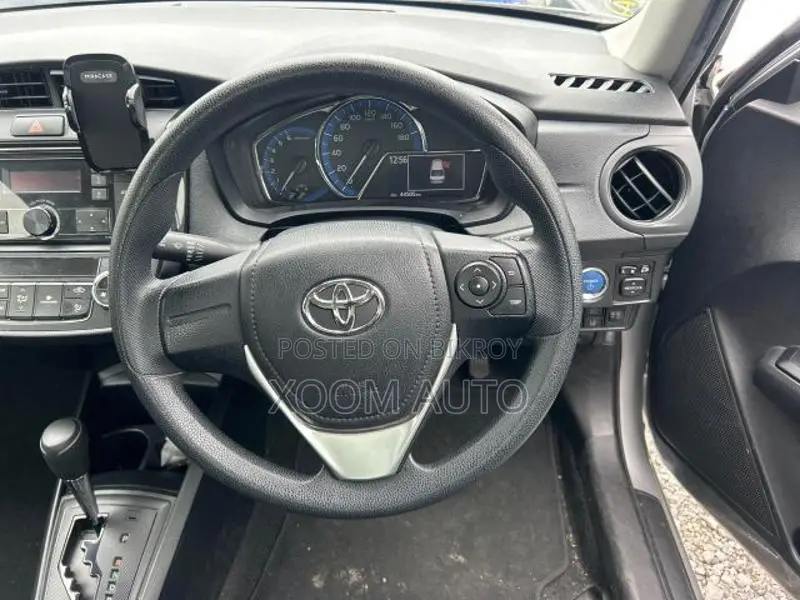 Toyota Axio EX PKG SILVER COLOR 2020