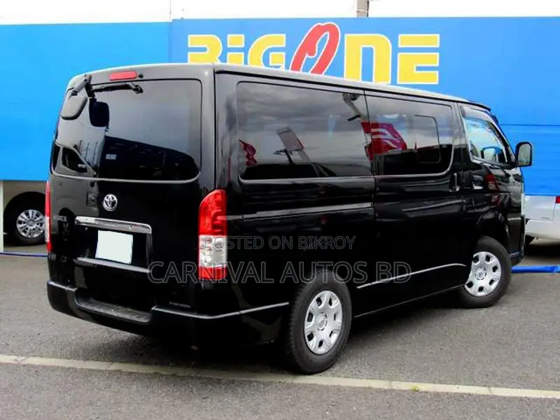 Toyota Hiace GL DUAL ACBLACK 2021
