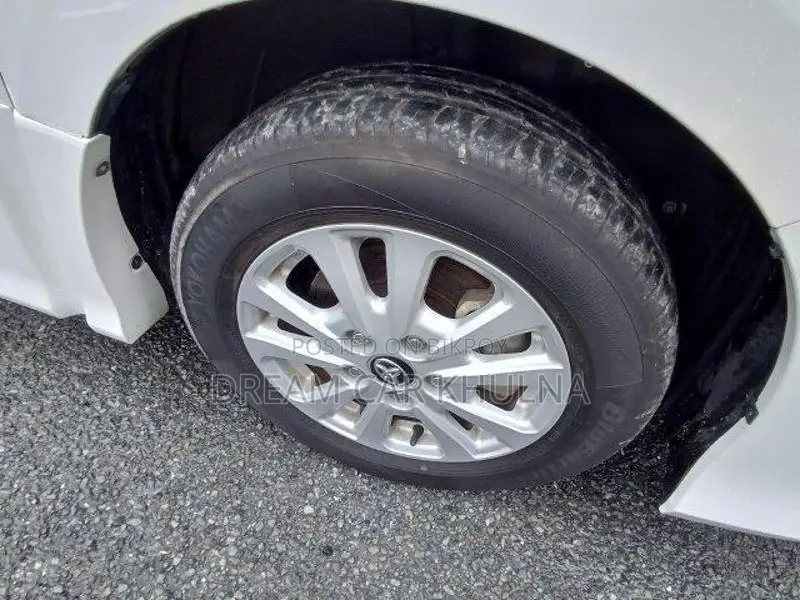 Toyota Noah SIWXB Hybrid Pearl 2021