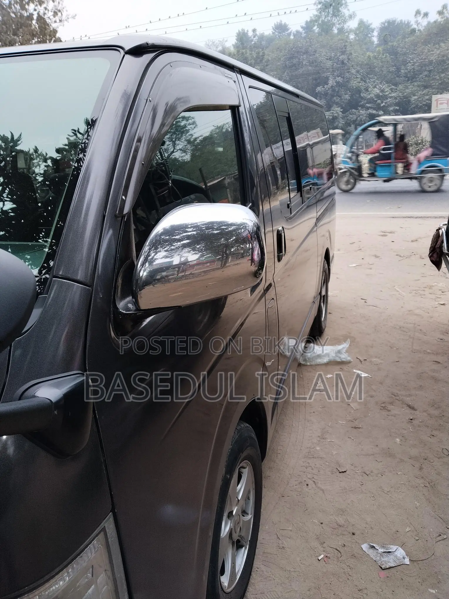Toyota HiAce 2010 Gray